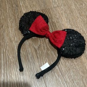Sequin Minnie ears